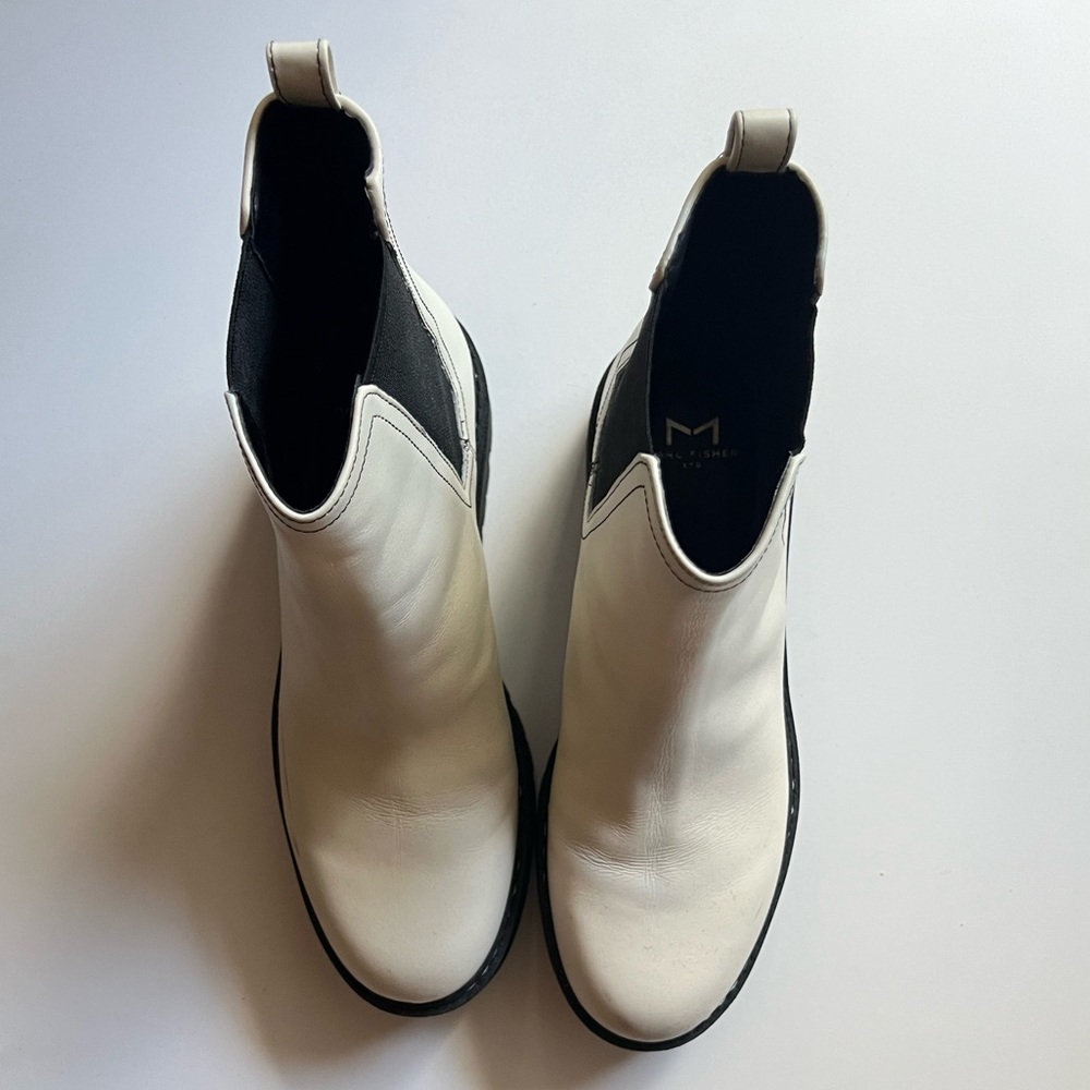 Marc Fisher Cream Leather Chelsea Combat Boots with Black Elastic - Picture 3 of 4